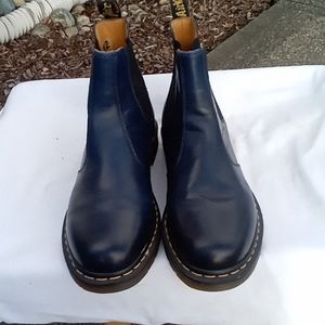 Doc Martens Chelsea boots